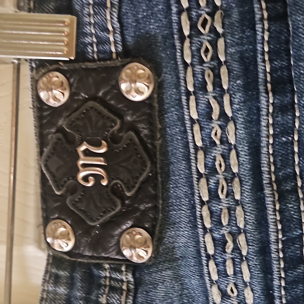 Jeans - Picture 4 of 4